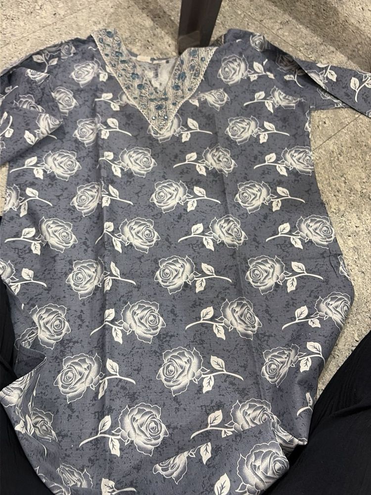 Elegant Rose Print Kurta