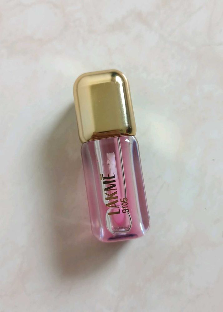 Lakme 9 to 5 Lip Oil