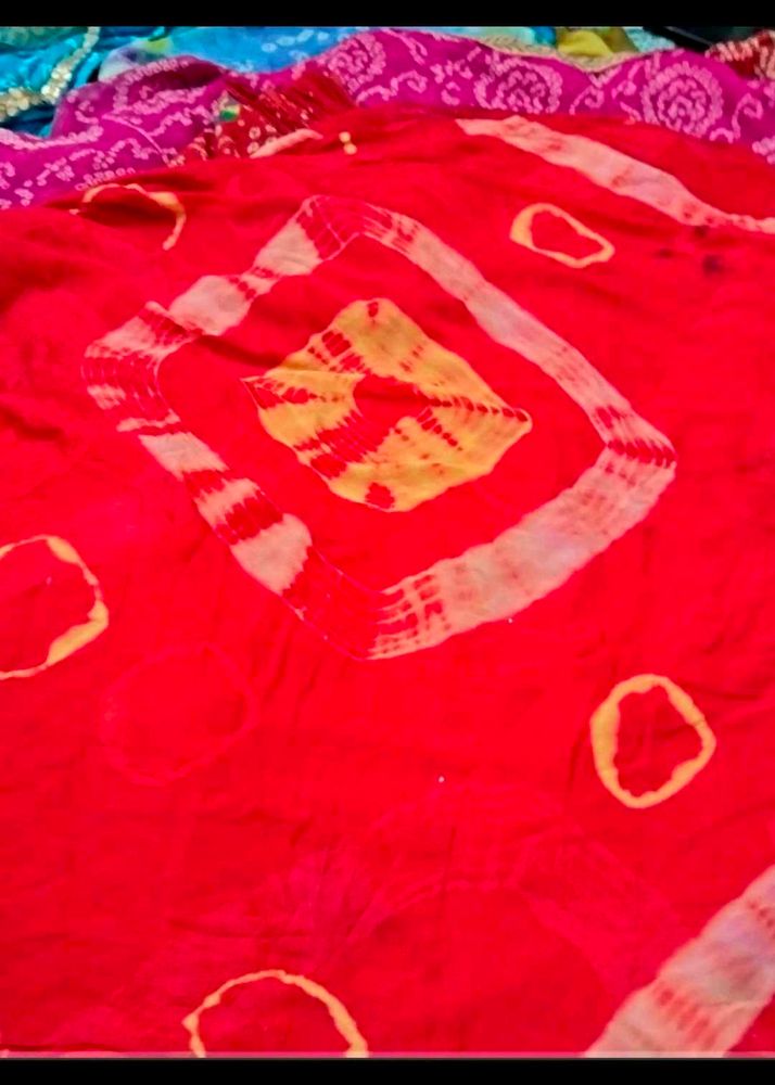 tie and dye Vibrant Bandhani Saree