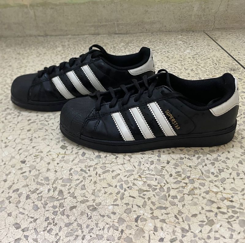 Adidas Superstar Sneakers
