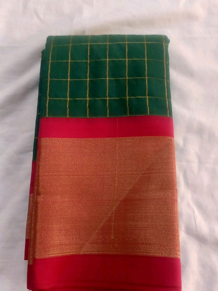 Green And Pink Kuppadam Mothi Checks Saree
