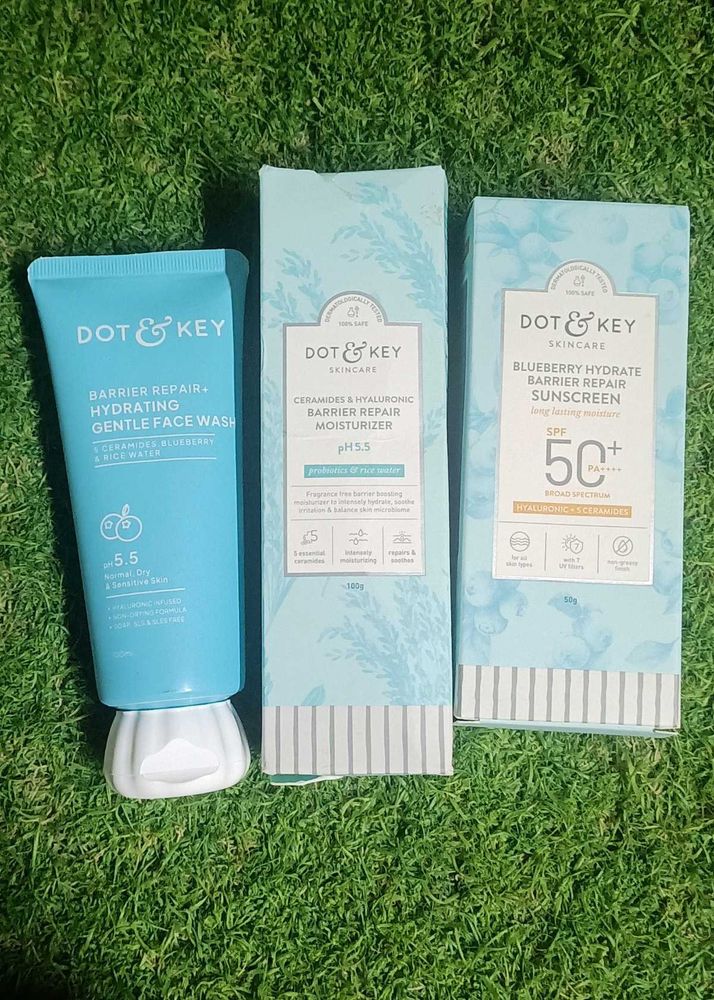 DOT &amp; KEY Skincare Set