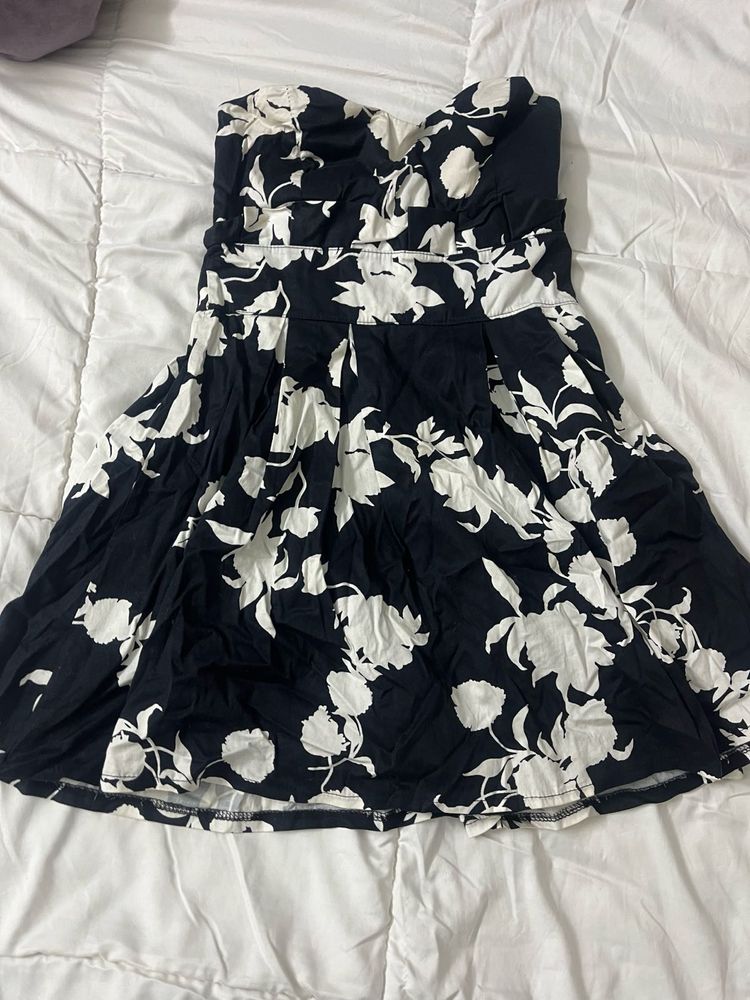 Forever 21 floral print sweetheart