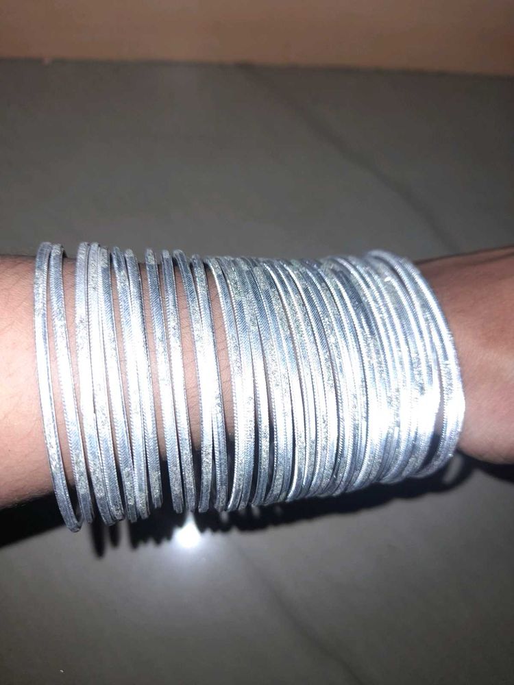 Silver shiny metal bangles set