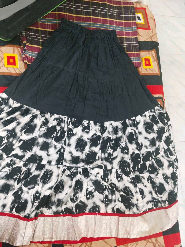 Black Skirt