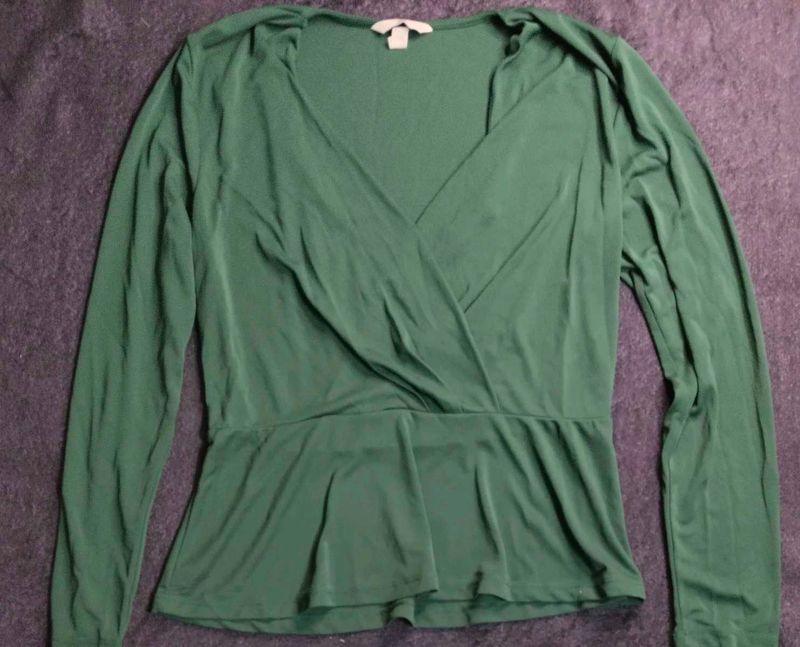 Elegant Green V-Neck Peplum Top