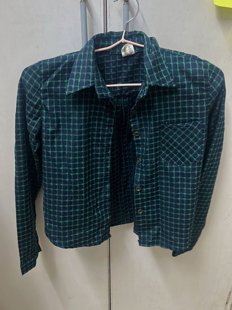 Green Plaid Button-Up crop Shirt