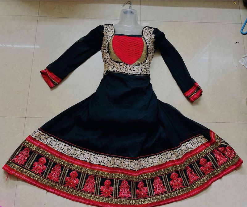 Elegant Black &amp; Red Embroidered Anarkali Kurta