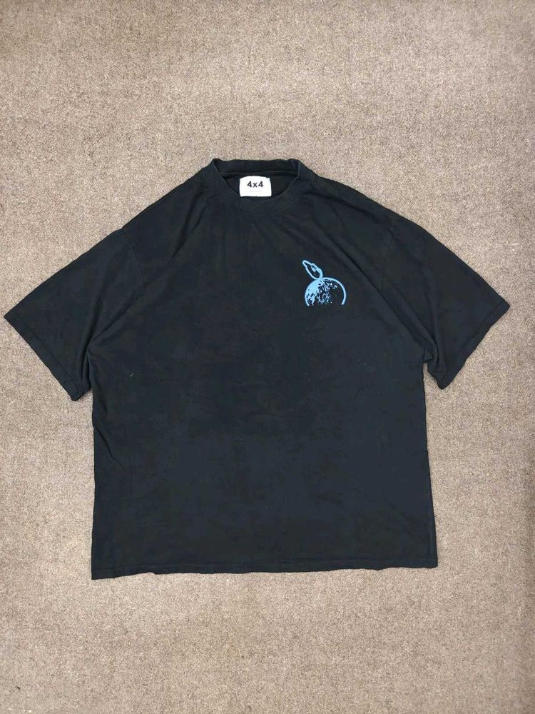 Unique Planet Graphic T-Shirt