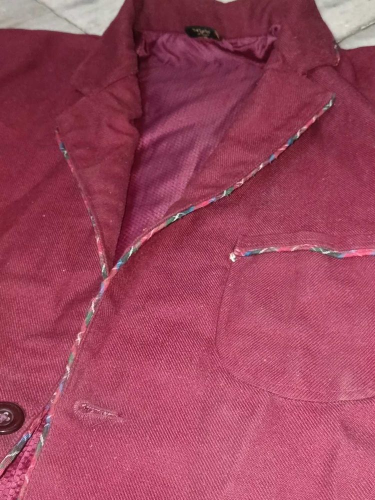 maroon blezar