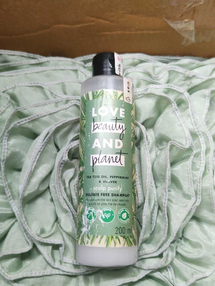 Love Beauty &amp; Planet Scalp Purify Shampoo