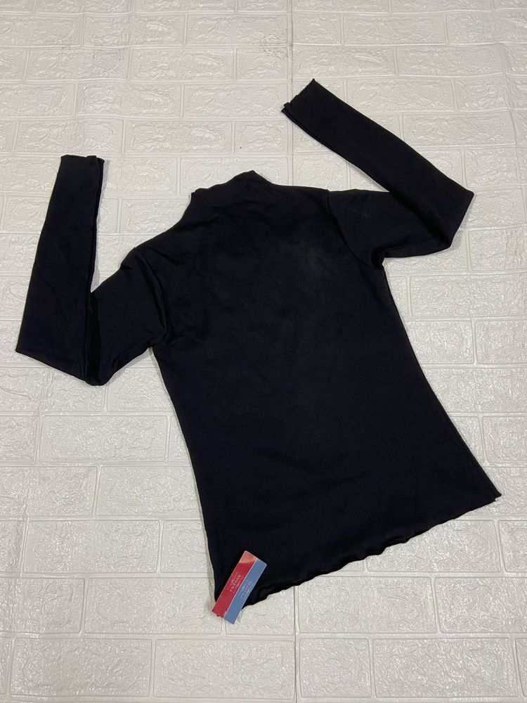Black Long Sleeve Turtleneck Top