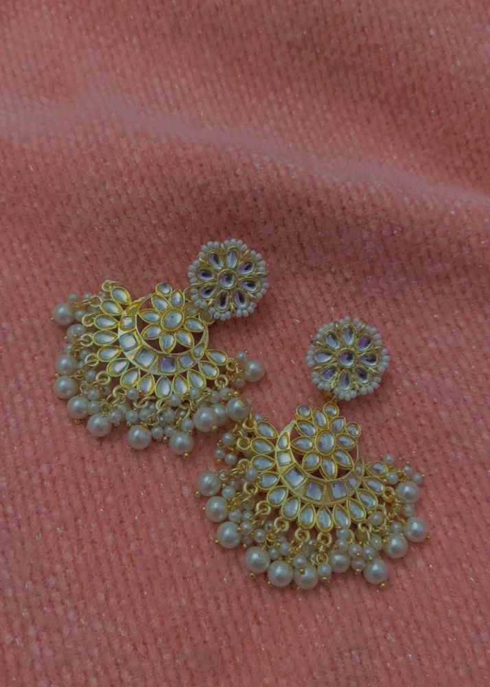 Traditional looking beautiful Earings.. 🌙 🌷✨