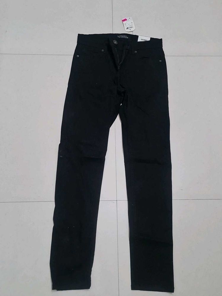 Black skinny jeans