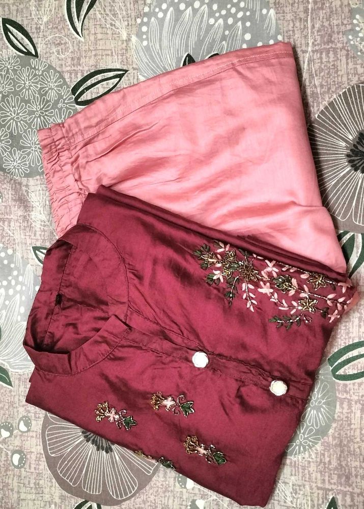 Embroidered Kurti Set