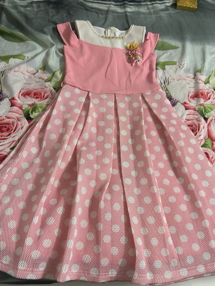girls frock cute and new