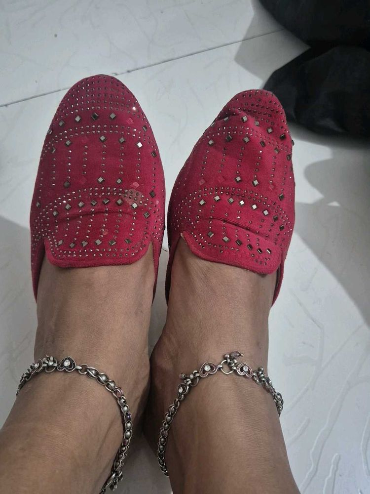 Rose velvet Sparkling Red Juttis for Women