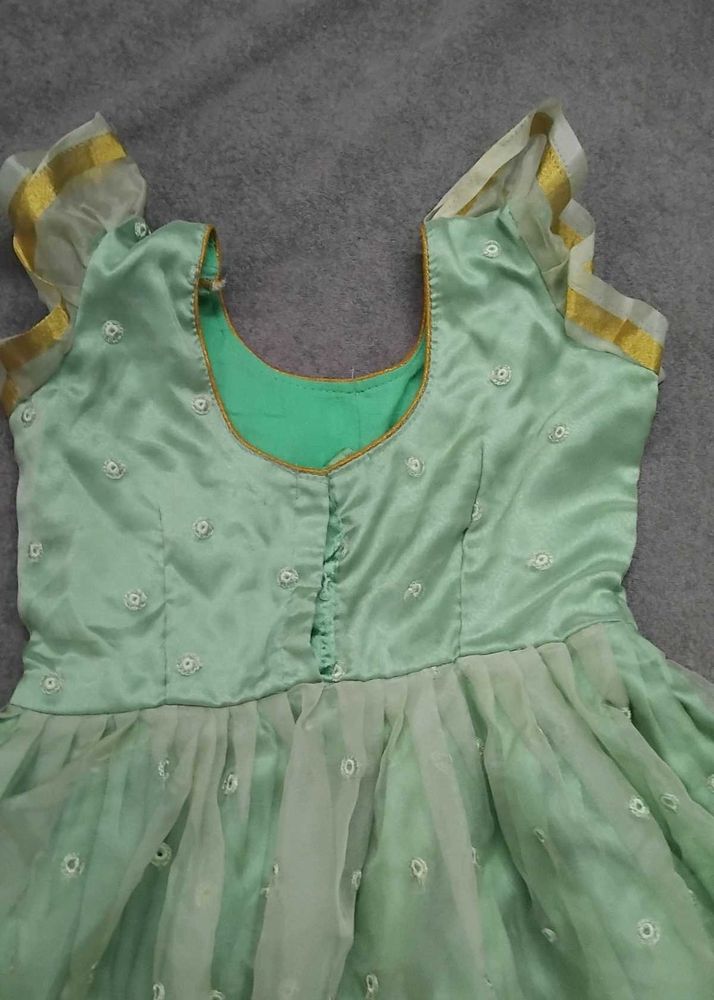 almost new Adorable Green Kids' Dress