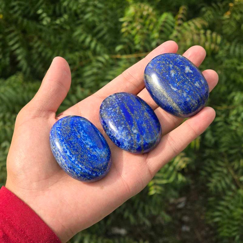 High Quality Lapis Lazuli Palm Stone