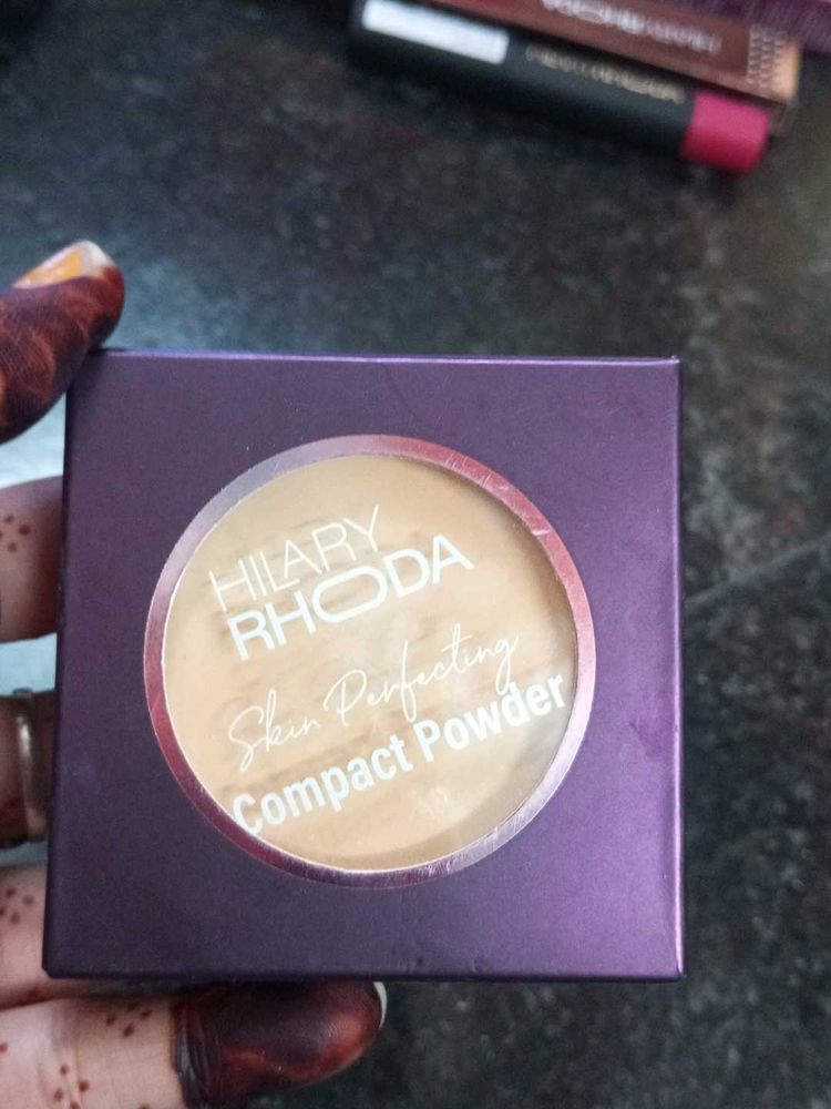 Hilary Rhoda Skin Perfecting Powder