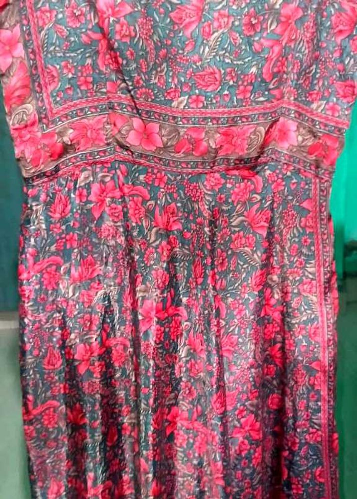 satin silk gaun