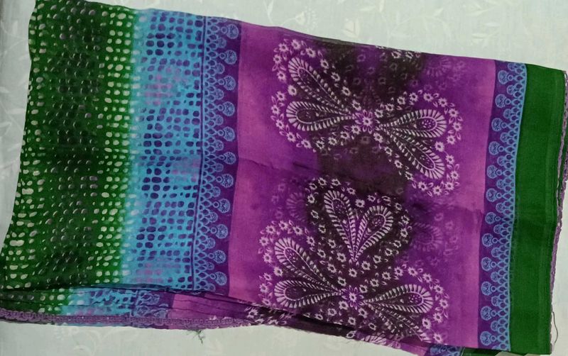 Vibrant Paisley Print Duptta