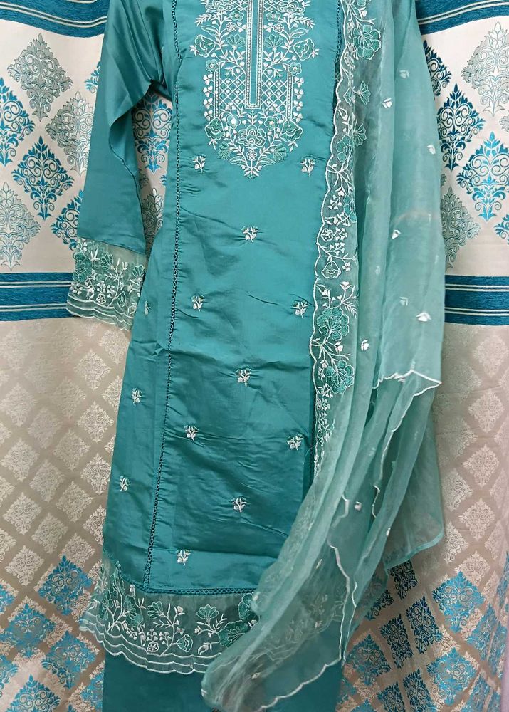 NEW Sea Green Embroidered Pakistani Suit