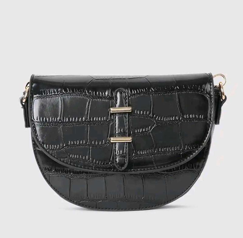 Mast &amp; Harbour Black Sling Bag