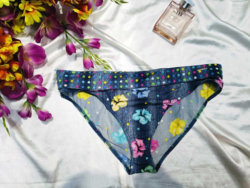 🇳🇿💫🎀Cute Floral Print Bikini Briefs