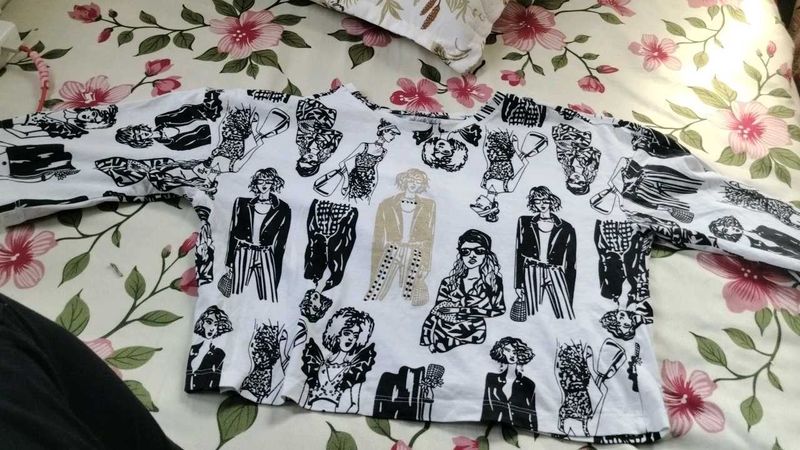 Unique Graphic Print Long Sleeve Top