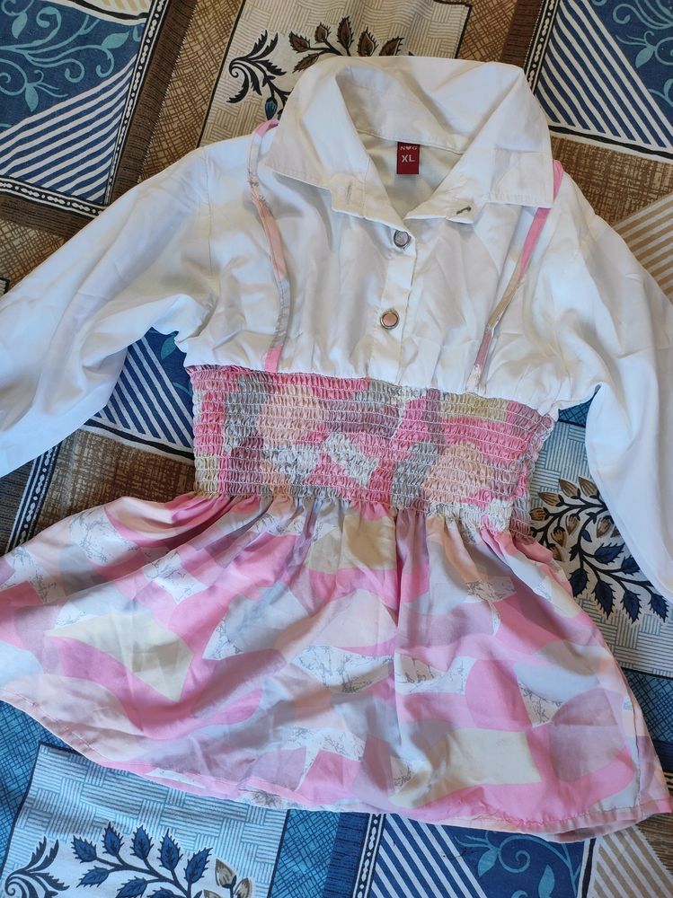 Cute korean office / casual top