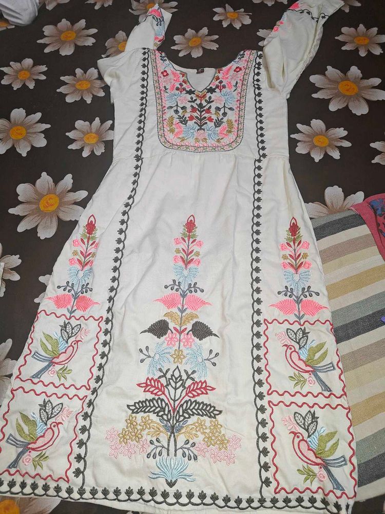 embroidery suit
