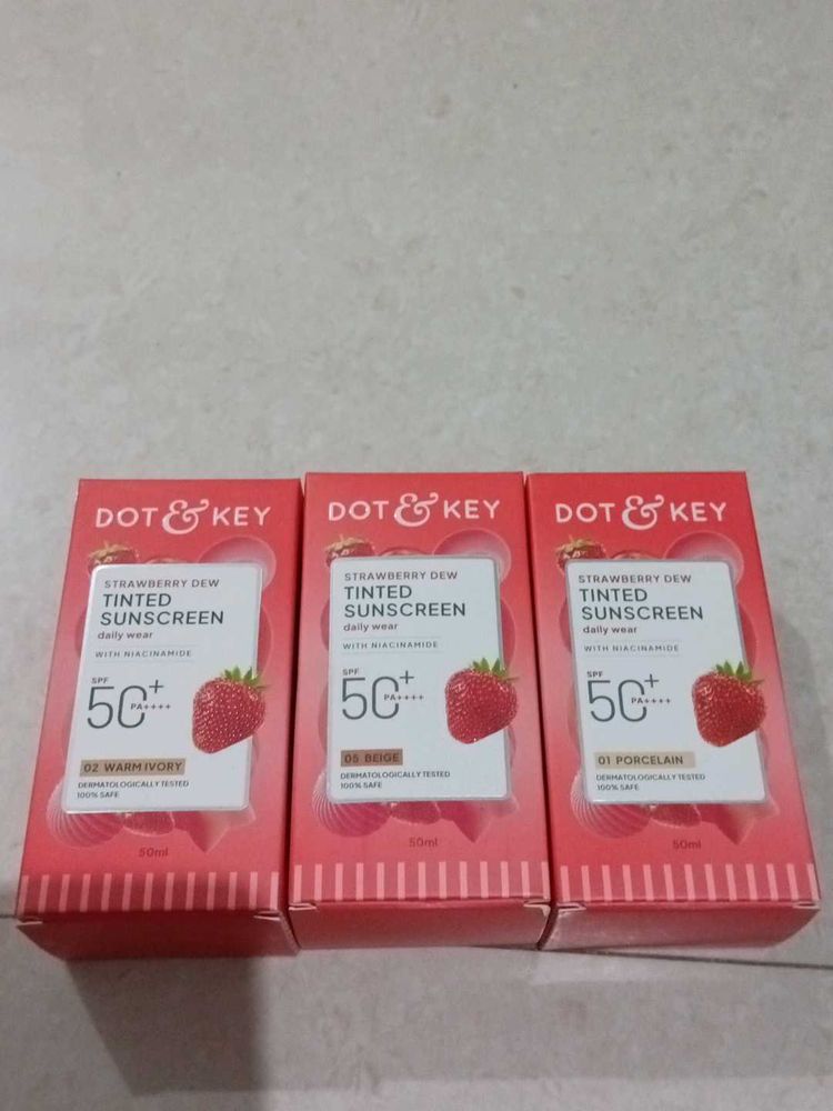 Pack of 3 Dot&amp;Key Tinted Sunscreens