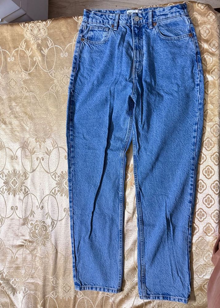 💙 Zara Mid-Blue Straight-Leg Jeans