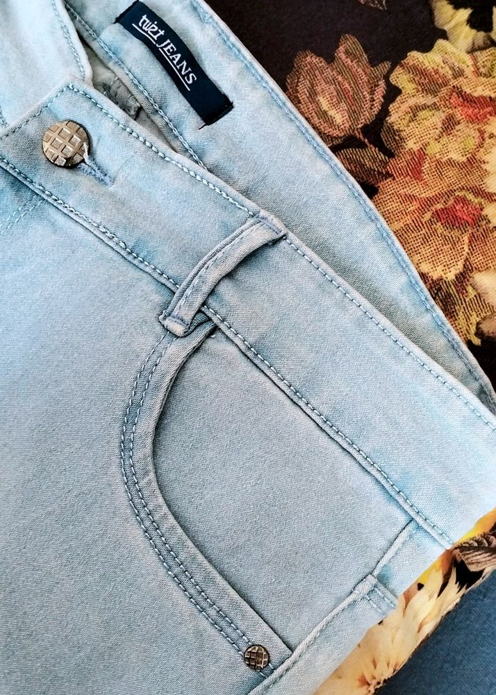 SKY BLUE Stretchable Jeans