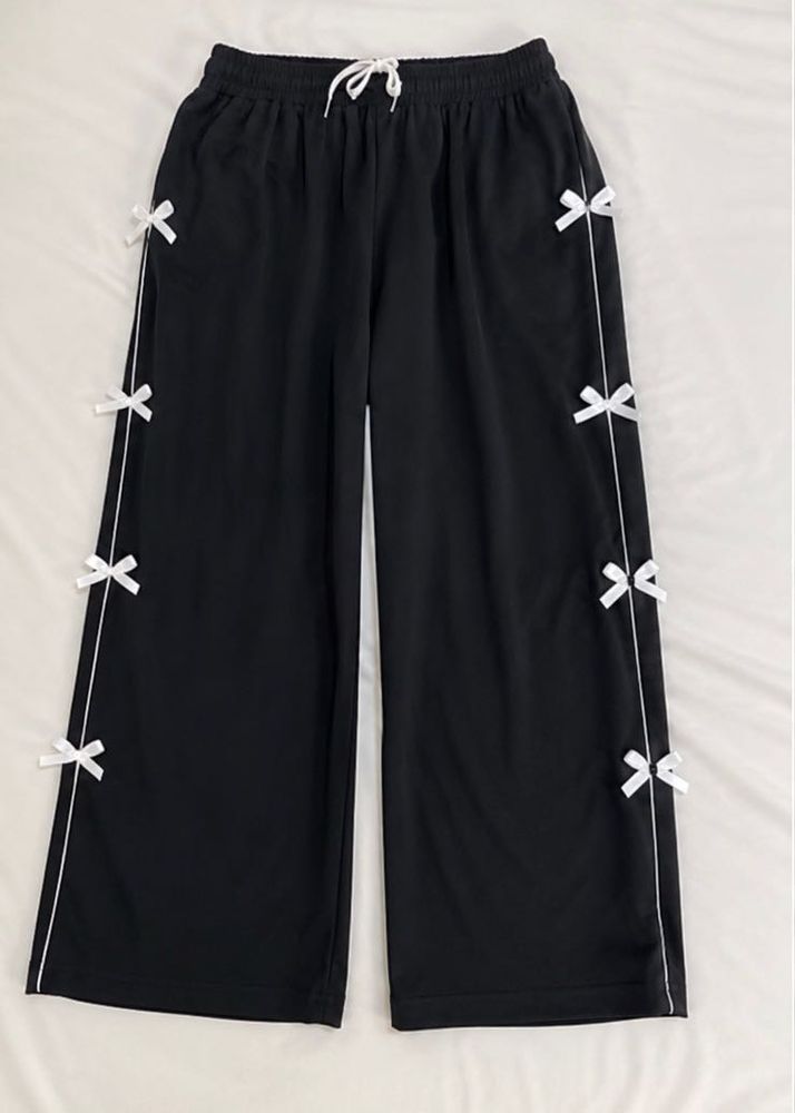 Stylish Black trouser with Bow Detail