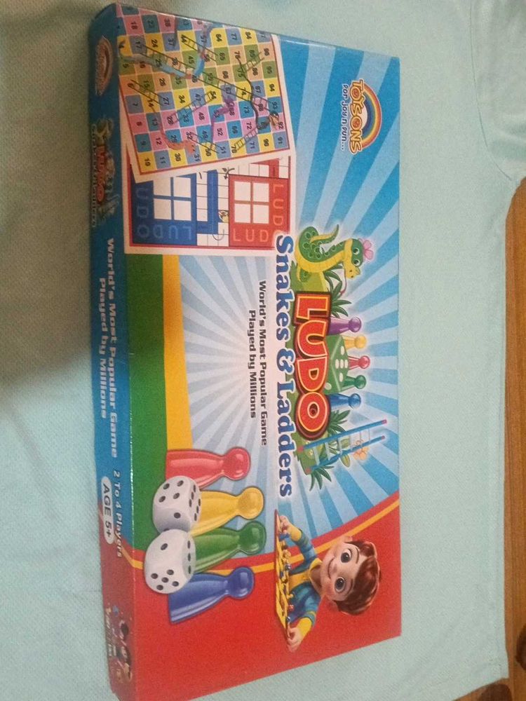 Ludo &amp; Snakes and Ladders Board Game