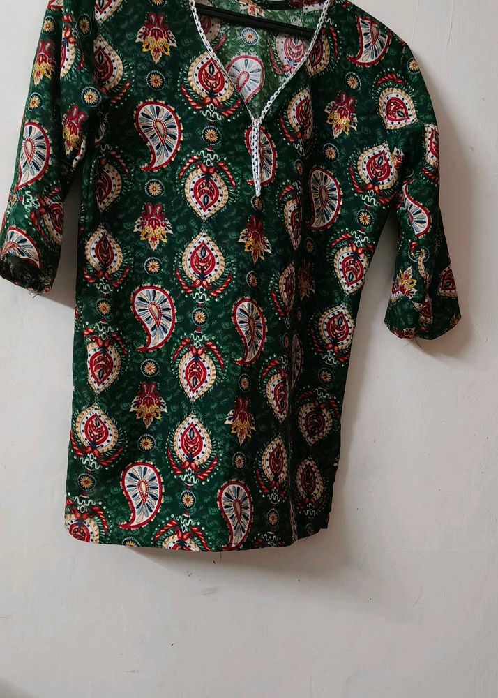 Stylish Green Paisley Print Kurta