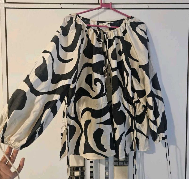 h&amp;m print top