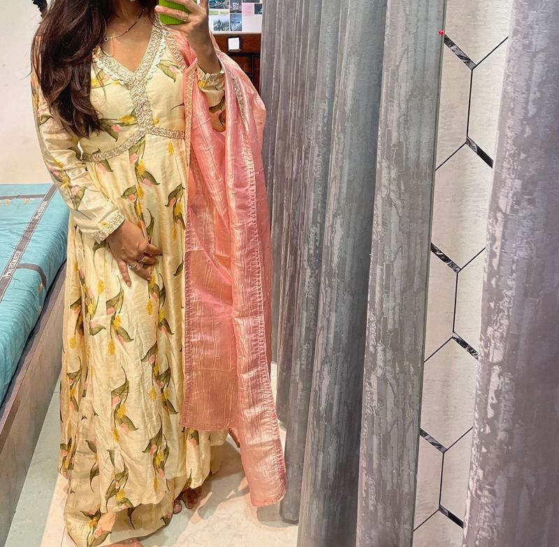 Cream Floral Print Kurta