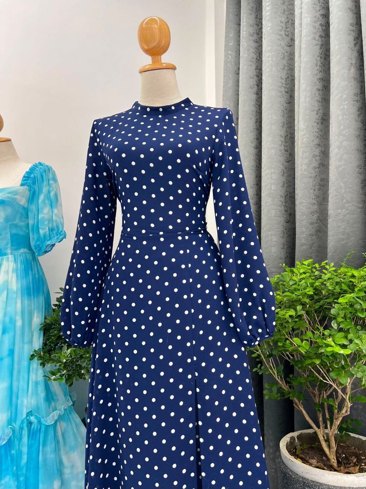 Chic Navy Polka Dot Dress