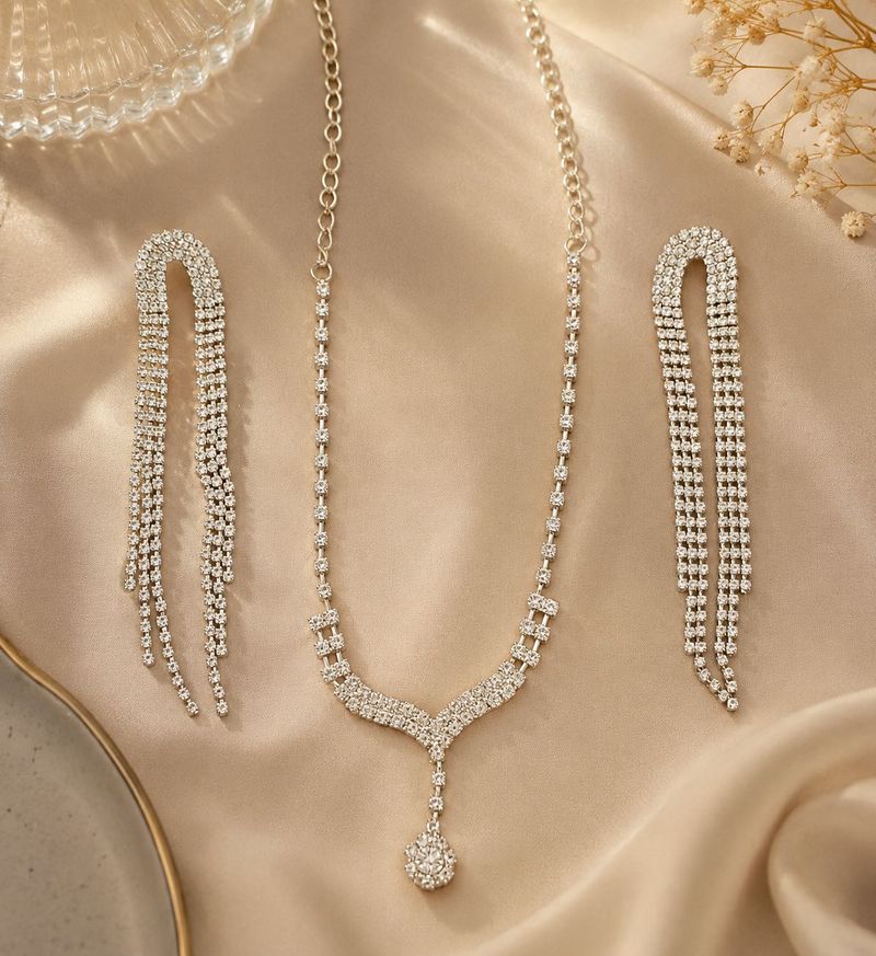 Sparkling Rhinestone Necklace &amp; Earring Set