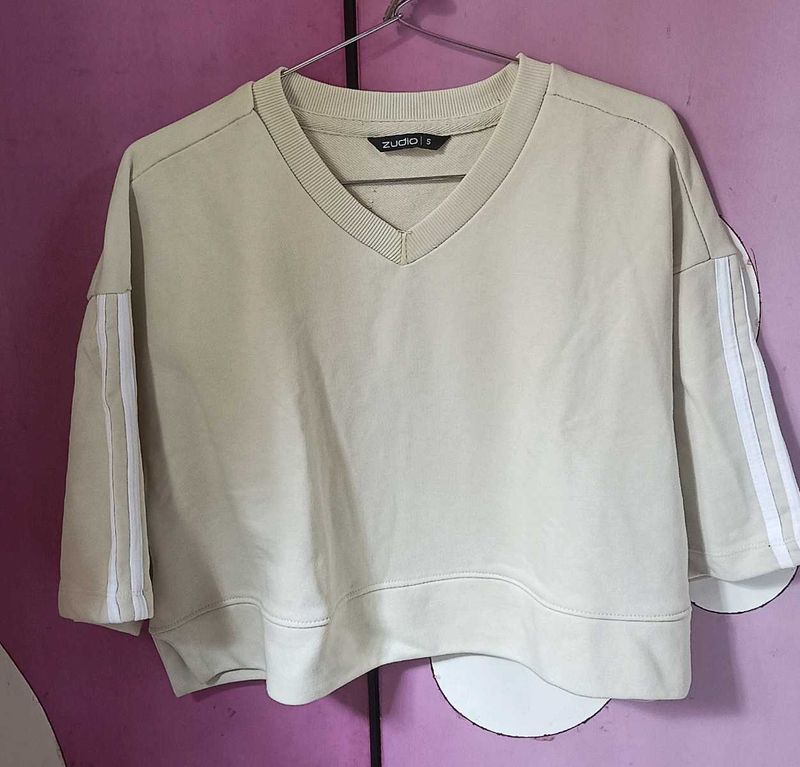 Cute Cropped V-Neck Sweatshirt