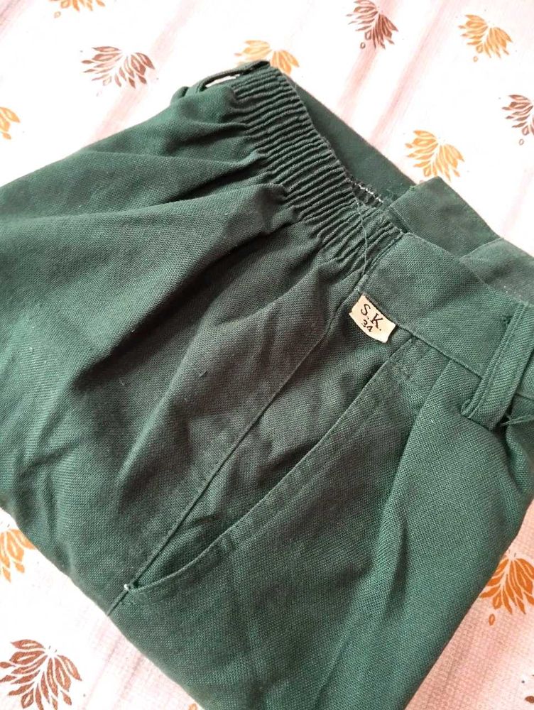 Green Casual Pants 💚