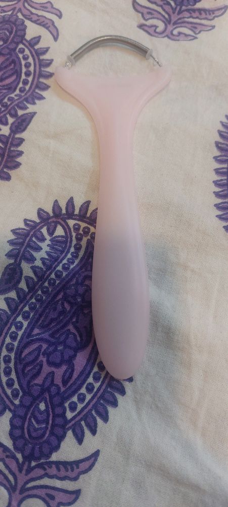 Facial Hair Remover from miniso. never used