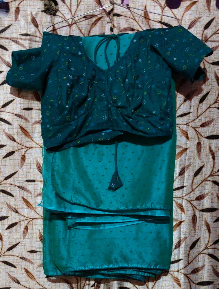 💙Saree with Stitched Blouse