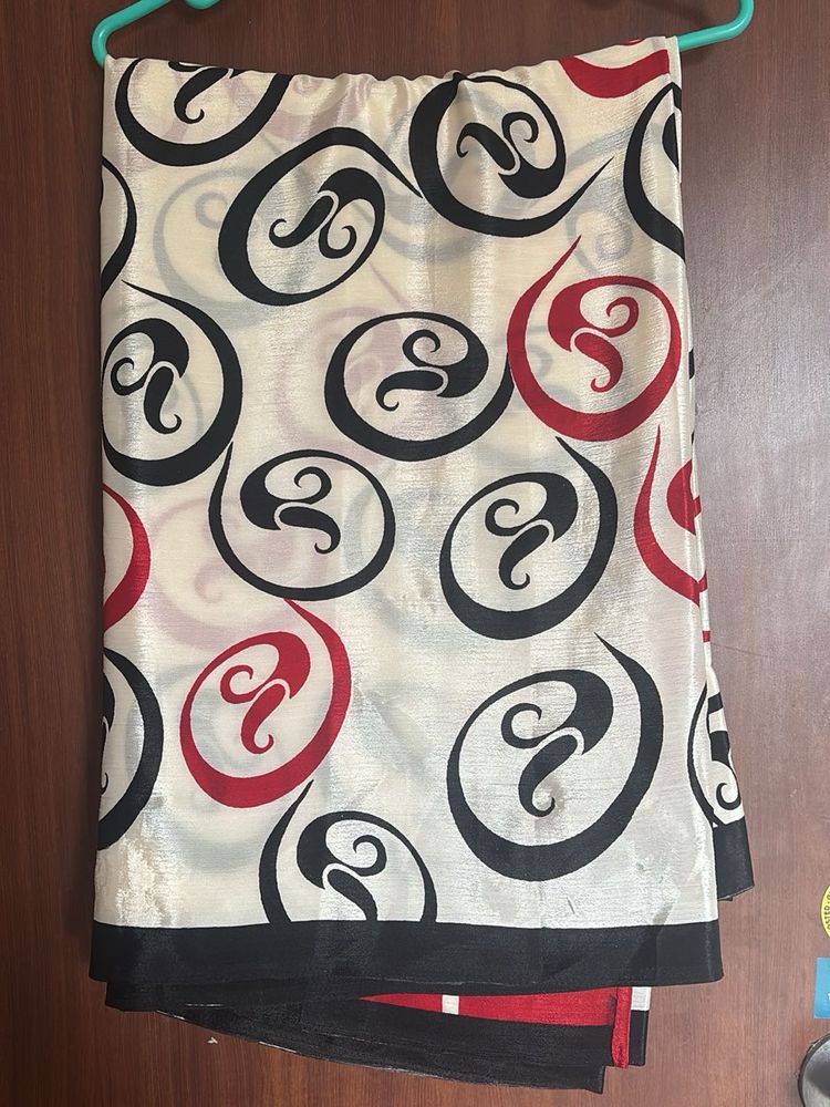 Abstract Swirl Print Saree
