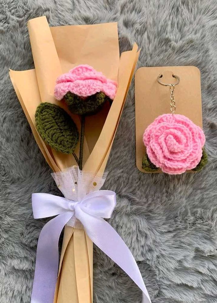 Crocheted Rose Keychain &amp; Bouquet