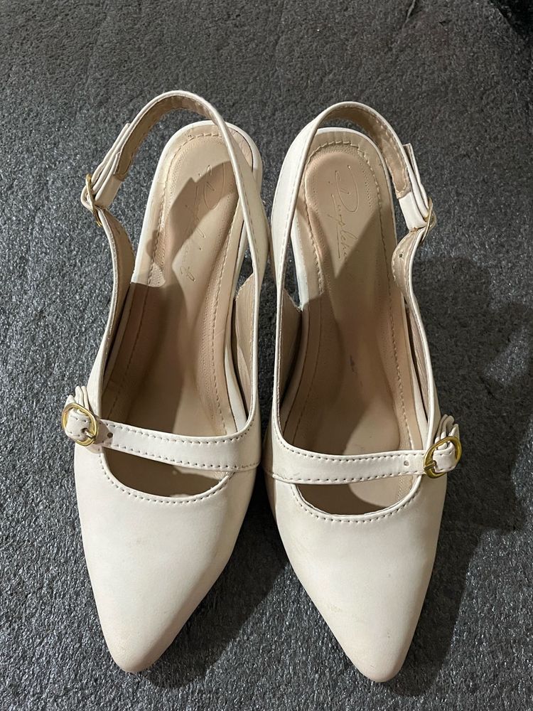 Elegant Cream Slingback Heels
