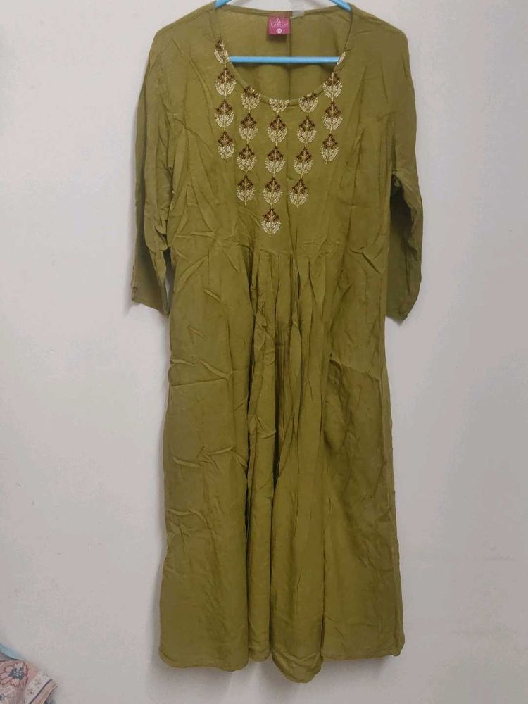 Olive Green Embroidered Kurta